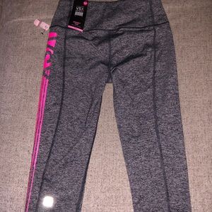 NWT Victoria’s Secret VSX knockout crop